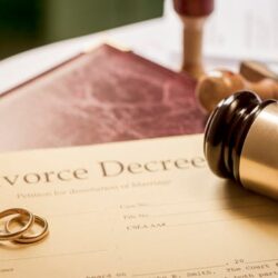 Luật sư tư vấn ly hôn đơn phương uy tín tại Quận Tân Phú